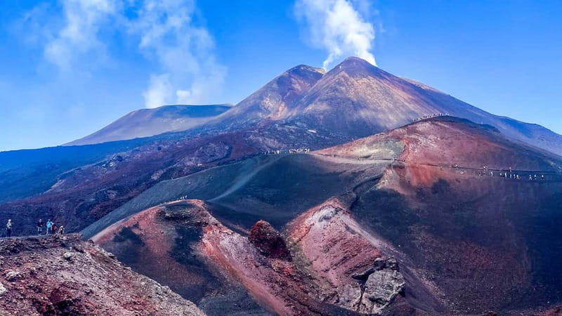 Mount Etna: Trek to 3000m with cable car and 4x4 - Cable car to 2,500m, then 4x4 to 2,800m: why the “jump” is the point