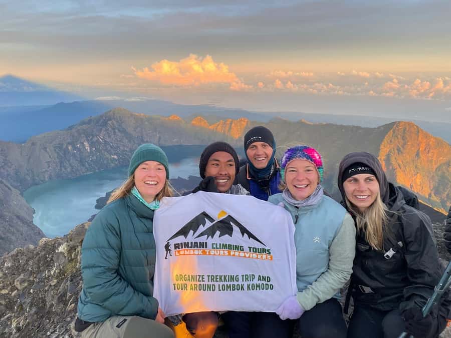 Mount Rinjani Trekking 2D/1N Summit Sunrise & Sunset Views - The night at the rim: what camping feels like at altitude
