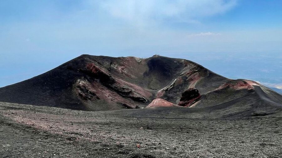 Mt Etna: Winter Trekking Tour with Optional Catania Transfer - Southeast Crater Outlook and Strombolian Activity (What You’ll Actually Learn)