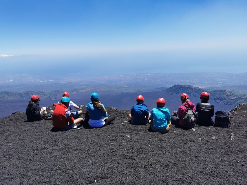 Mt Etna: Winter Trekking Tour with Optional Catania Transfer - Valle del Bove: The 10 km Lava Basin You Can Feel in Your Legs
