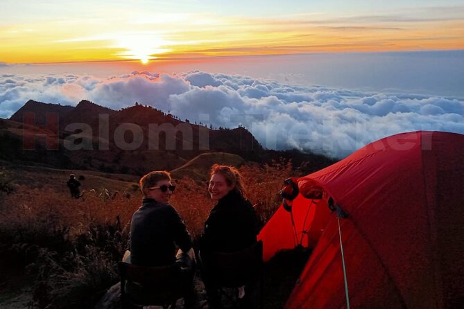 Mt Rinjani Trekking 2 Days 1 Night (Senaru Crater Rim) - The 8-Hour Climb to Senaru Crater Rim (And Why the Route Feels Fair)
