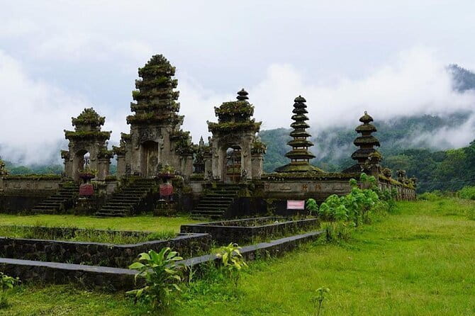 Munduk Twin Lake Jungle Hike, Ulun Danu Temple, & Waterfall - Munduk’s Twin Lakes Day Trip: Why This Route Feels Different