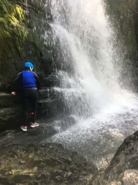 Neath: Canyoning, Gorge Walking & Waterfall Trekking Tour - Entering the Gorge: How the Day Flows From SA11