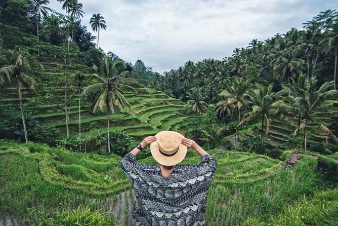 Overnight Mount Ijen Blue Fire Trekking Tour From Bali - What to bring (since meals and some essentials aren’t included)