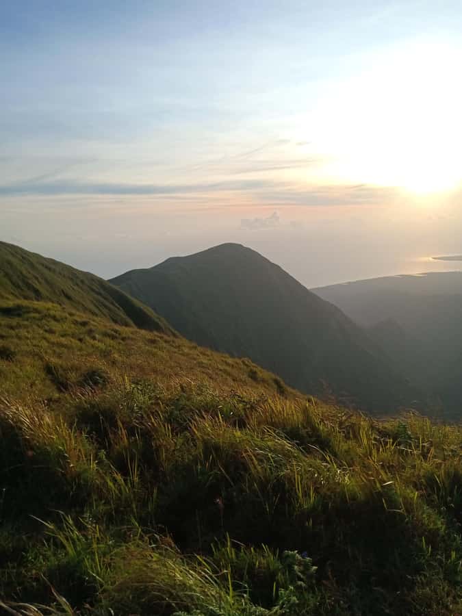 Pergasingan Hill Trek: Unveiling the Beauty of Sembalun - 6:00 AM Sunrise: Where the Day Becomes Personal