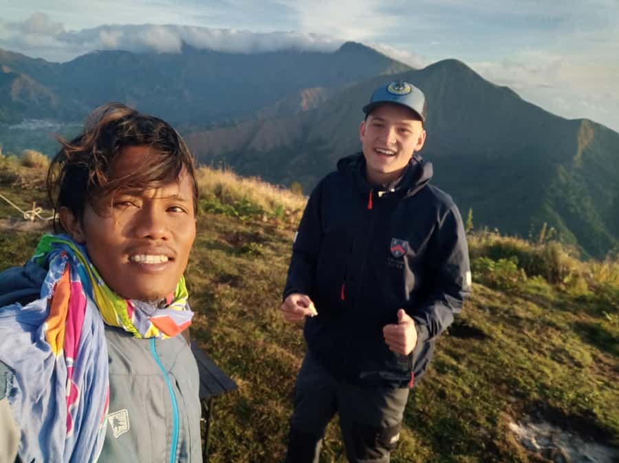 Pergasingan Hill Trek: Unveiling the Beauty of Sembalun - 6:30 AM to 7:30 AM: Descend, Then Reset at a Warung