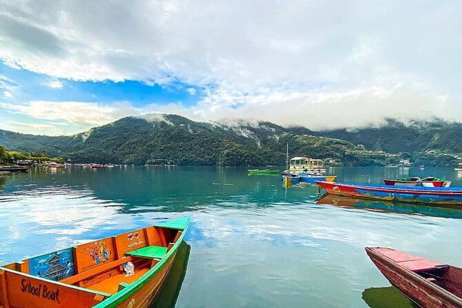 Pokhara 3 Days Ghorepani and Poon Hill Private Trek via Ghandruk - Food, lodging, and how the guide affects your day