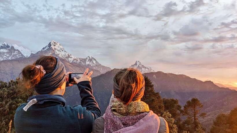 Pokhara: 4-Day Poon Hill and Ghandruk Guided Trek - Day 3: Poon Hill Sunrise, Annapurna and Dhaulagiri, Then Ghandruk