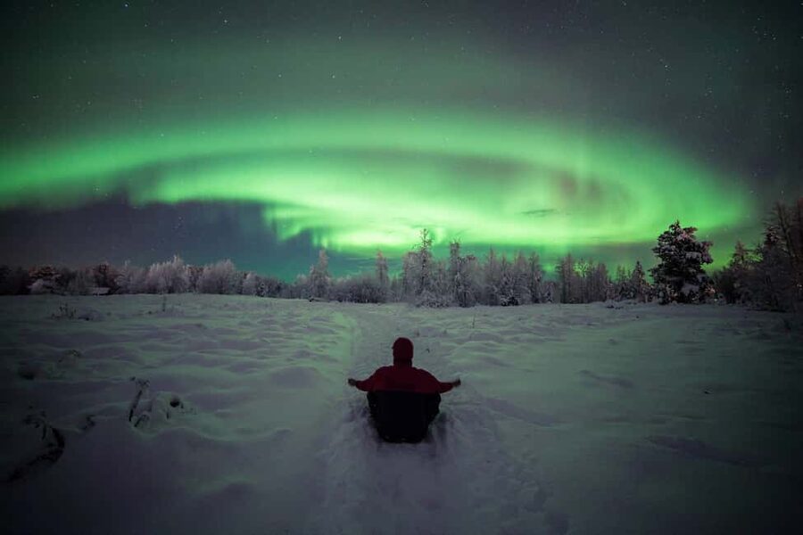 Polar Night Snowshoe Trek - Why polar-night snowshoeing is different in Lapland