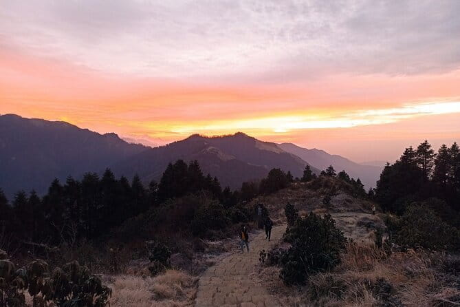 Poon Hill Ghandruk Circuit Trek from Pokhara 4 Days - Poon Hill sunrise: the reason you’re doing this at all