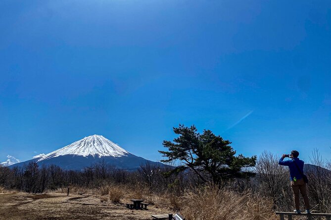 Private Local Hiking to enjoy the nature and culture of Mt.Fuji - Ryugudoketsu-iriguchi lava cave and the Sankodai viewpoint hike