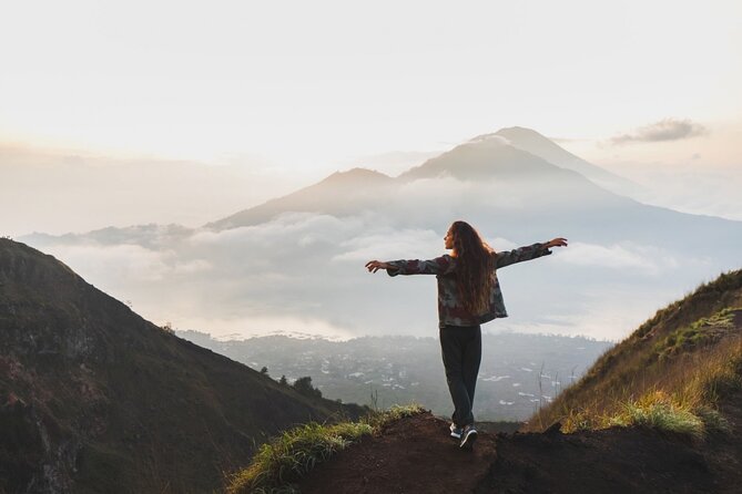 Private Mount Batur Sunrise Trekking Tour - The Hike to Mount Batur Summit: Pacing, Crater Time, and Views