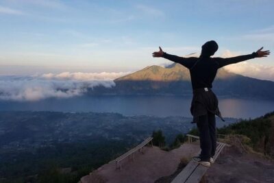 Private Mount Batur Sunset Trekking - All inclusive tour - The hike up: temples, farms, rainforest, and smart pacing