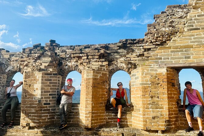 Private Trekking Day Tour to Jinshanling Great Wall - Walking the Wall: The 5–6 km Mini-Hike and the Towers You’ll Pass
