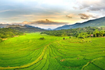 Pu Luong 3-Day Adventure: Trekking, Cycling & Local Cooking Class - Lan Village silk-weaving and Thai homestead culture: the most hands-on day