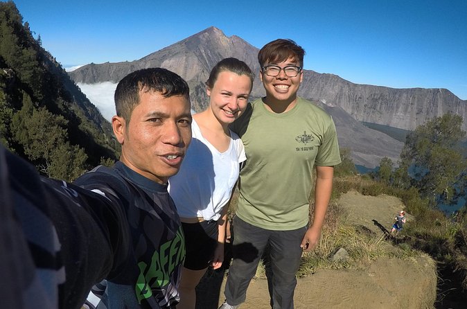 Rinjani Trekking 1 day Trek To the rim via senaru 2,642m - Guides, porters, and the small things that make the day smoother