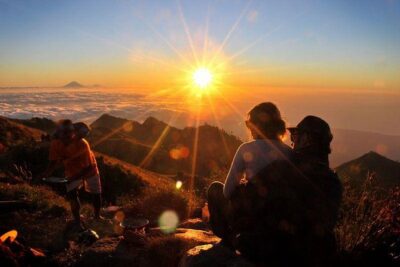 Rinjani Trekking 3D2N Summit - Full Trail - Day 1 from Sembalun: getting your rhythm on the mountain
