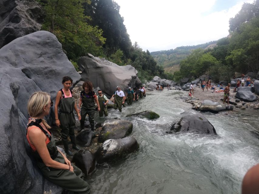 River Trekking Gole Alcantara - Alcantara Gole in 400 Meters: Why This Short Trek Feels Big