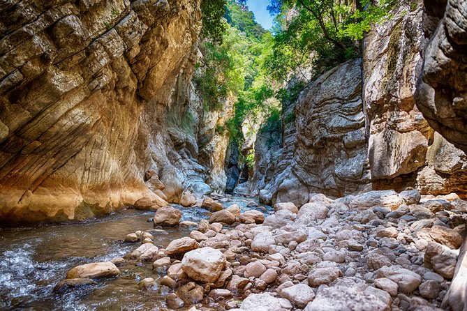 River Trekking in Neda - Gear and comfort tips that make a big difference