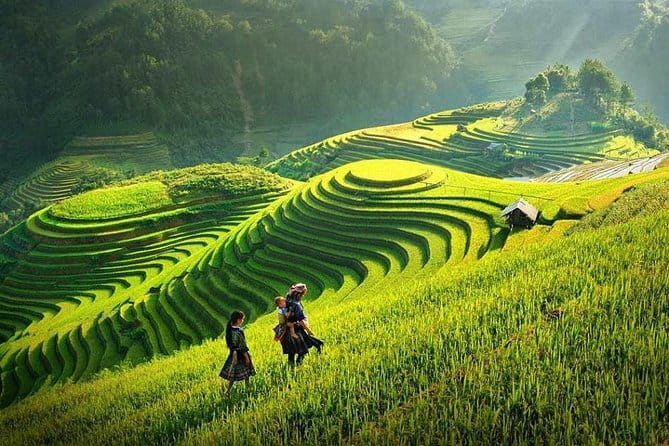 Sa Pa Trekking 2 Days 3 Nights Homestay by Night Train - Second trek on Day 3: 3–4 hours with morning energy