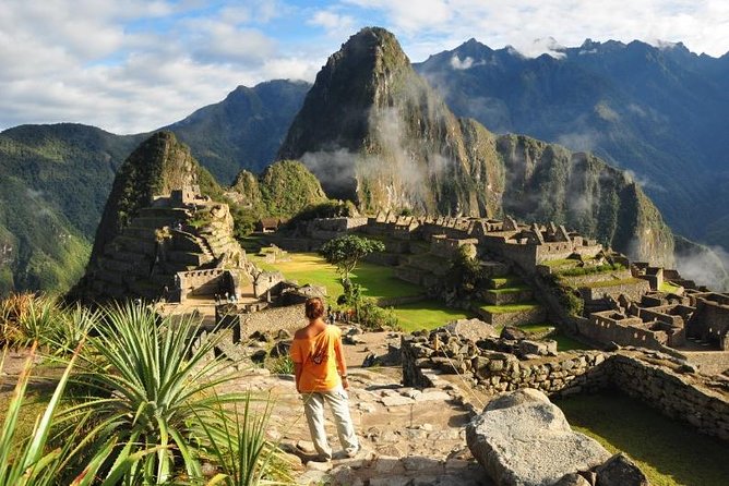 Salkantay 5-Day Trek To Machu Picchu - Day 3: Upper Jungle Trails, Santa Teresa River, and a Hot Springs Option