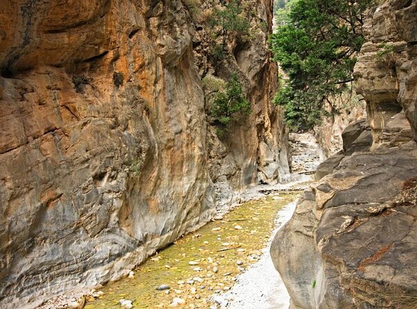 Samaria Gorge Trek: Full-Day Excursion from Heraklion with Guide - Key Highlights You’ll Feel Immediately