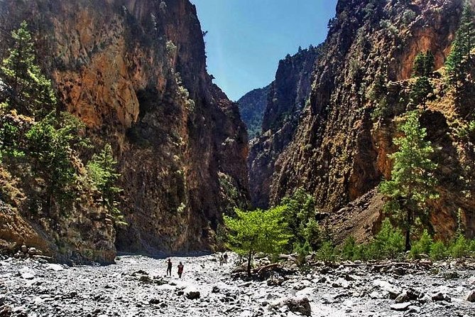 Samaria Gorge Trek: Full-Day Excursion from Rethymno with Guide - Why this guided Samaria Gorge day feels worth it