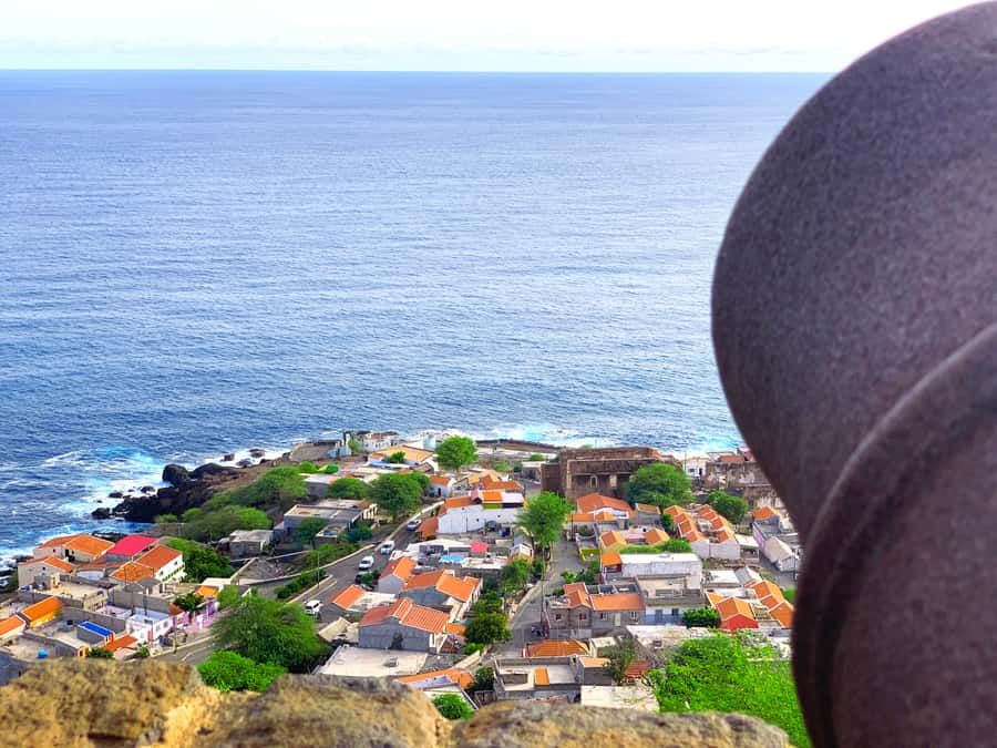 Santiago: Calabaceira Valley Trek & Visit to Cidade Velha - Rum distillery stop: where farmland meets tradition