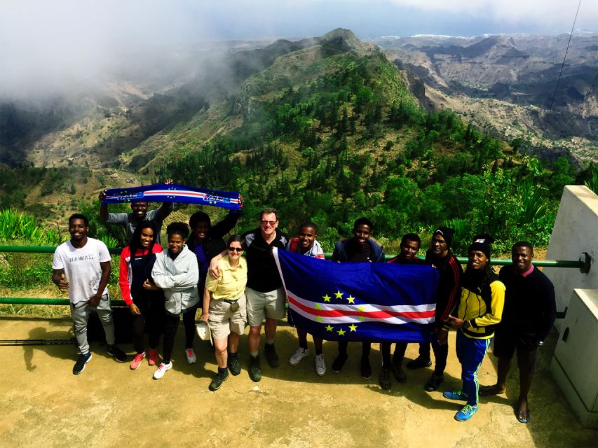 Santiago: Trek from Serra Malagueta to Rabelados Community - Private vs shared trek: pick the format that fits your day