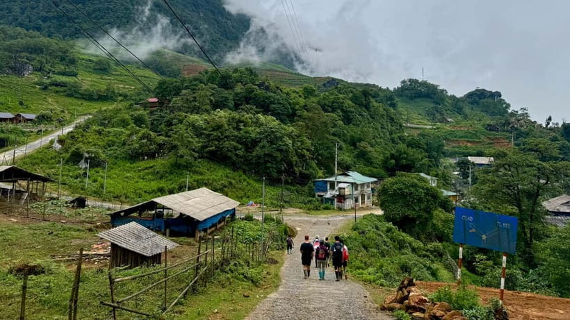 Sapa 2-Day Trekking Tour – Explore Villages & Scenic Trails - Sapa’s Day 1 route to Hau Thao: longer trails and fewer crowds