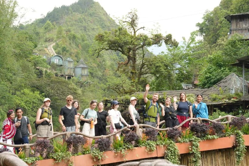 Sapa 3-Day Trekking Adventure from Hanoi - Day 2 trekking: 9 km from Y Linh Ho through rice terraces to Ta Van