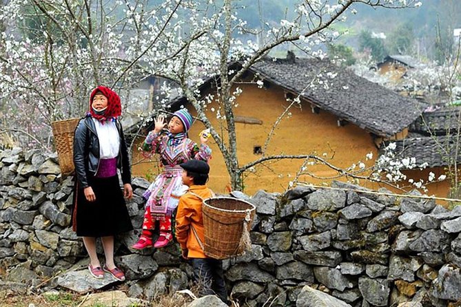 Sapa 3 Days 2 Nights Trekking Tour From Hanoi (2 Nights in Hotel) - The Hanoi Morning Departure: The Part You Should Not Underestimate