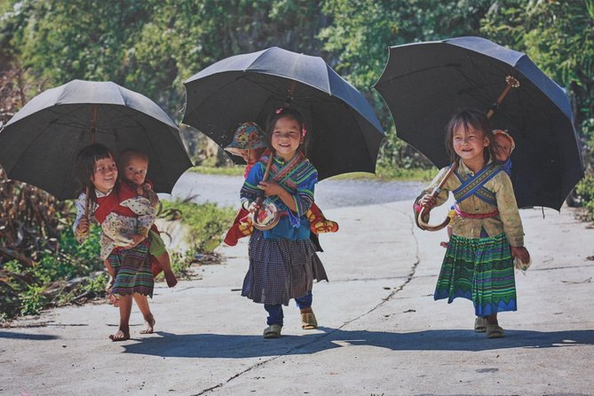 Sapa Easy Trekking Villages 2 days, 1 night: Meals, Local guide, 3 star hotels - Two days that turn Sapa into a lived-in place