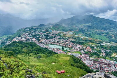 Sapa Mountain Escape: 2-Day Trekking, Rice Terraces & Homestay - Getting started: pickup at Sa Pa Stone Church and a real game plan