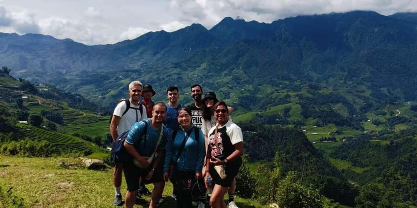 Sapa: Muong Hoa Mountain Views and Villages Trek with Lunch - Reaching Sa Seng Mountain: the climb that earns the views
