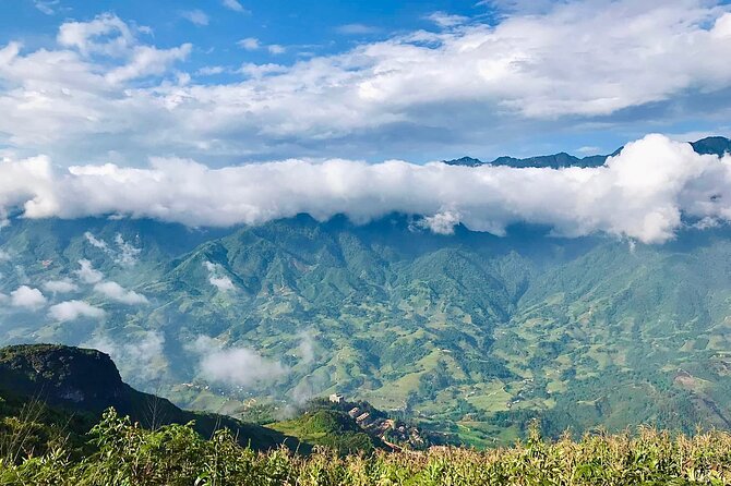 Sapa The Hidden Trail Trek 1 Day - Mountain & Rice Valley - Ham Rong / the early mountain section: get your bearings fast