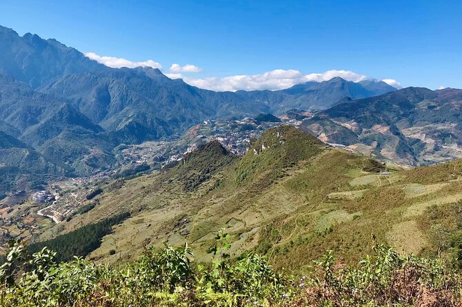 Sapa The Hidden Trail Trek 1 Day - Mountain & Rice Valley - Giang Ta Chai Village: museum stop, Dao and Black H’Mong context