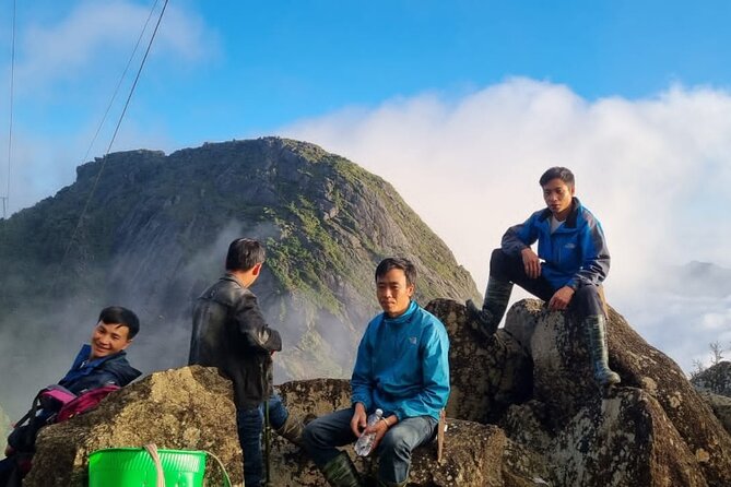 Sapa Tour: 2-Day Fansipan Trekking - Meals, water, porter help, and what that cabin night feels like