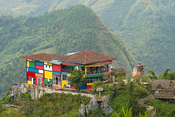 Sapa Trekking & Homestay 2 Days 1 Night - Day 1 in Muong Hoa Valley: Y Linh Ho trek and Black H’mong village life
