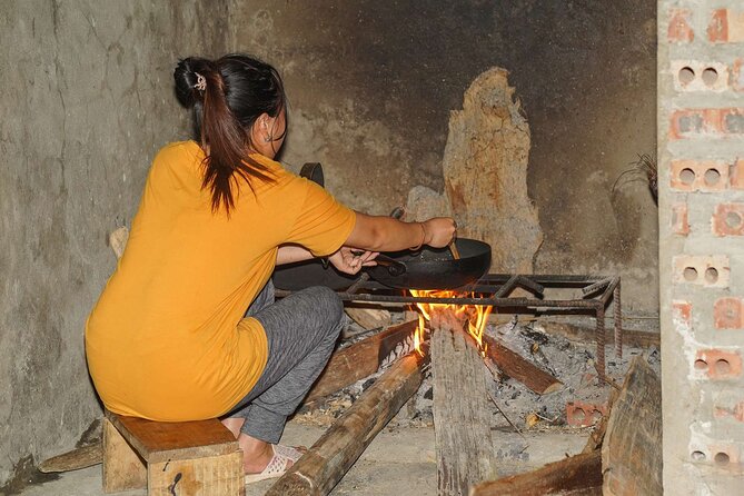 Sapa Trekking & Homestay 2 Days 1 Night - Lunch, Sapa downtime, and the bus back to Hanoi