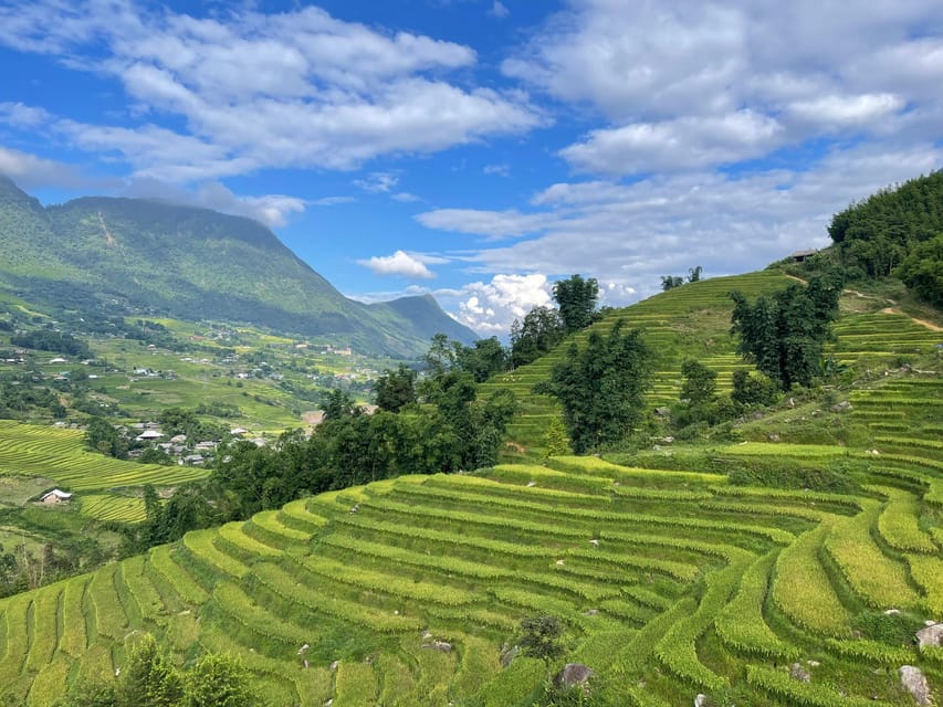 Sapa: Trekking Sapa One Day With Group Tour - Lao Chai village + lunch: the break that turns the trek from tiring to enjoyable