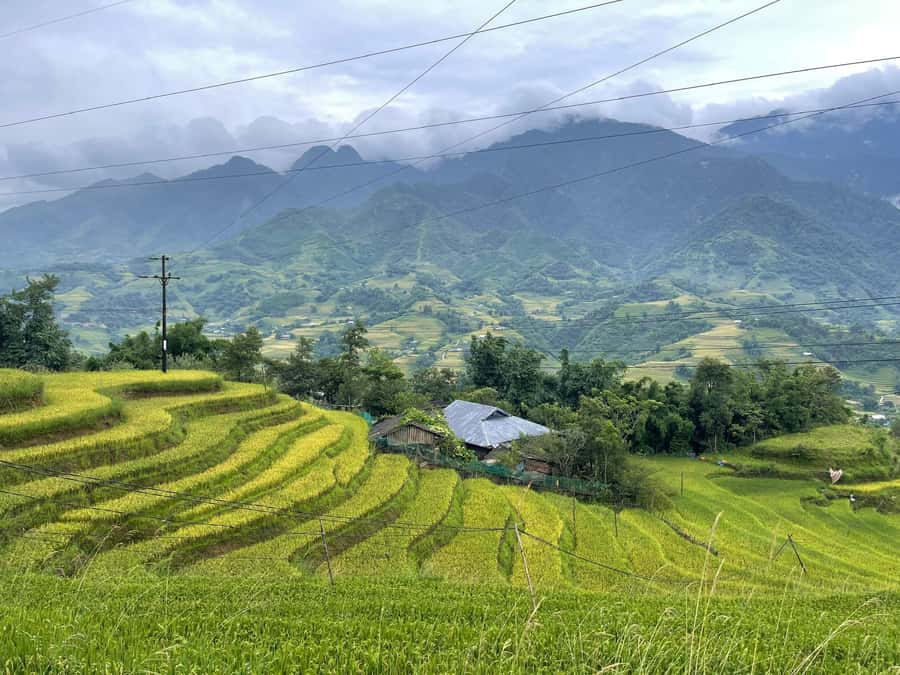 Sapa: Trekking Sapa One Day With Group Tour - The return to Sapa: private comfort after a real hillside day