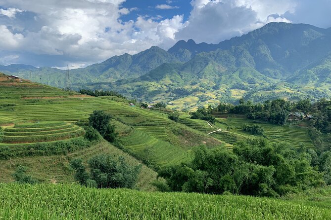 Sapa Trekking Tour 2 Days 1 Night By Bus - Food and the waterfall moment: what’s included and why it matters