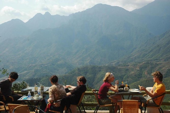 Sapa Trekking Tour by Night Train from Hanoi 3 Nights - 2 days - Hotel base in central Sapa: why one night matters
