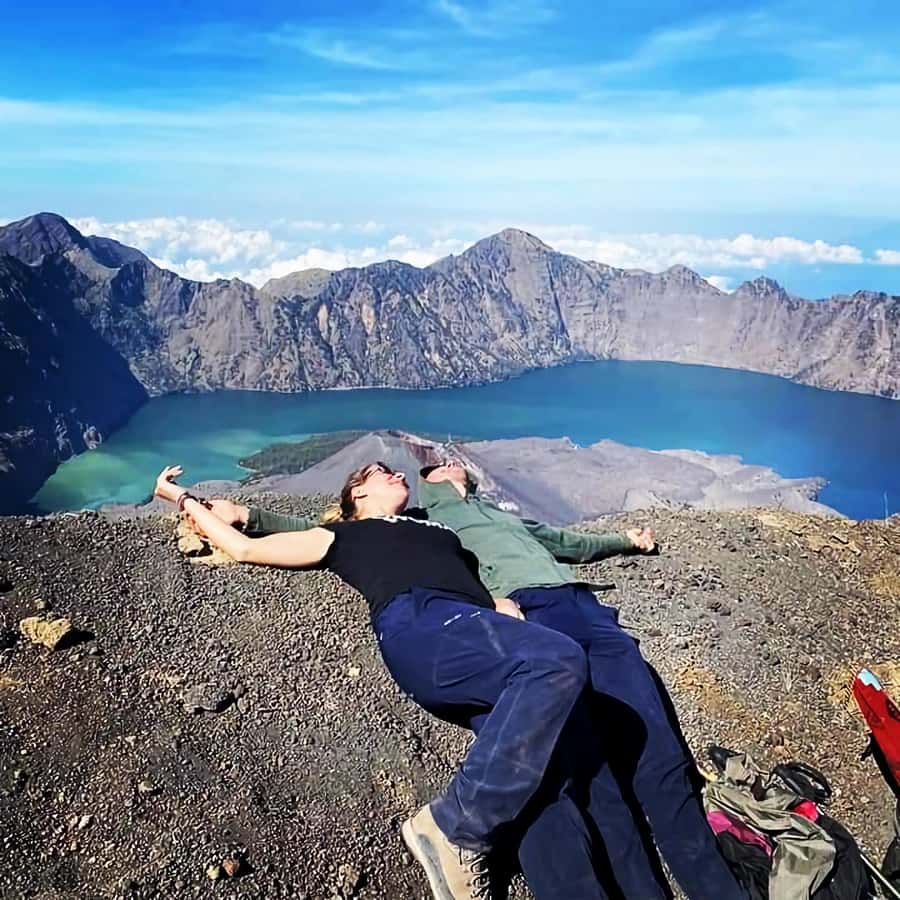 Sembalun/Senaru: Mt. Rinjani Summit 2-Day Trekking Tour - Day 2: 1:30 a.m. wake-up and the summit push to 3,726 m