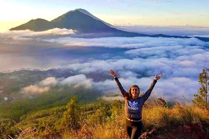 Sharing Batur Volcano Sunrise Trekking and Breakfast - The Climb With a Flashlight and a Pro Guide