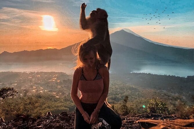 Sharing Batur Volcano Sunrise Trekking and Breakfast - Summit Breakfast: Fueling the Sunrise (Not Just Getting There)