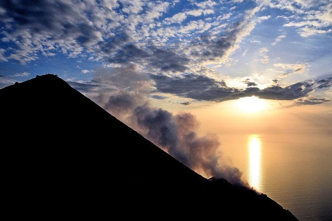 Stromboli: sunset trekking to Sciara del Fuoco - Ashàra - Why this Stromboli trek feels different from a normal hike