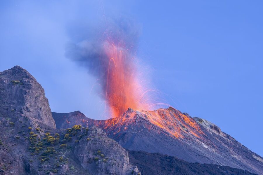 Stromboli: Sunset Trekking Tour - The Sentiero Paesistico climb: what you’ll notice on the way up