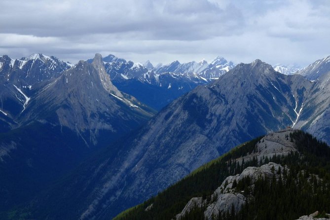 Sulphur Mountain Highline Trek in Banff - Terrain planning: how to be comfortable on exposed, loose sections